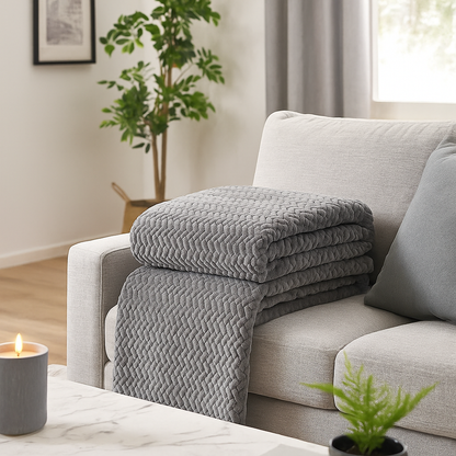 SimpleElegance Arrow-Shaped Braided Jacquard Textured Blanket