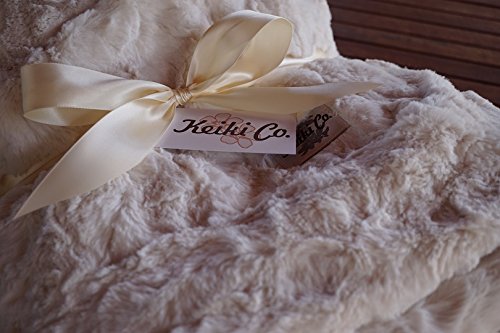 Bon Iver Collection Champagne Bella Couture Oversized Throw (60 inch  X 72 inch ) - Made in the Usa