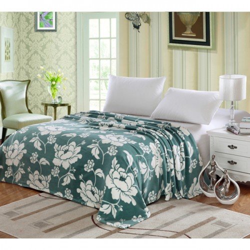 Ben&Jonah Designer Plush Full MadisonÂ Micro Fleece Jacquard Blanket -Green
