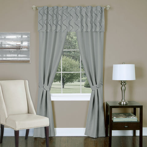 Traditional Elegance Lattice - 5 Piece Window Curtain Set - 55x63 - Silver