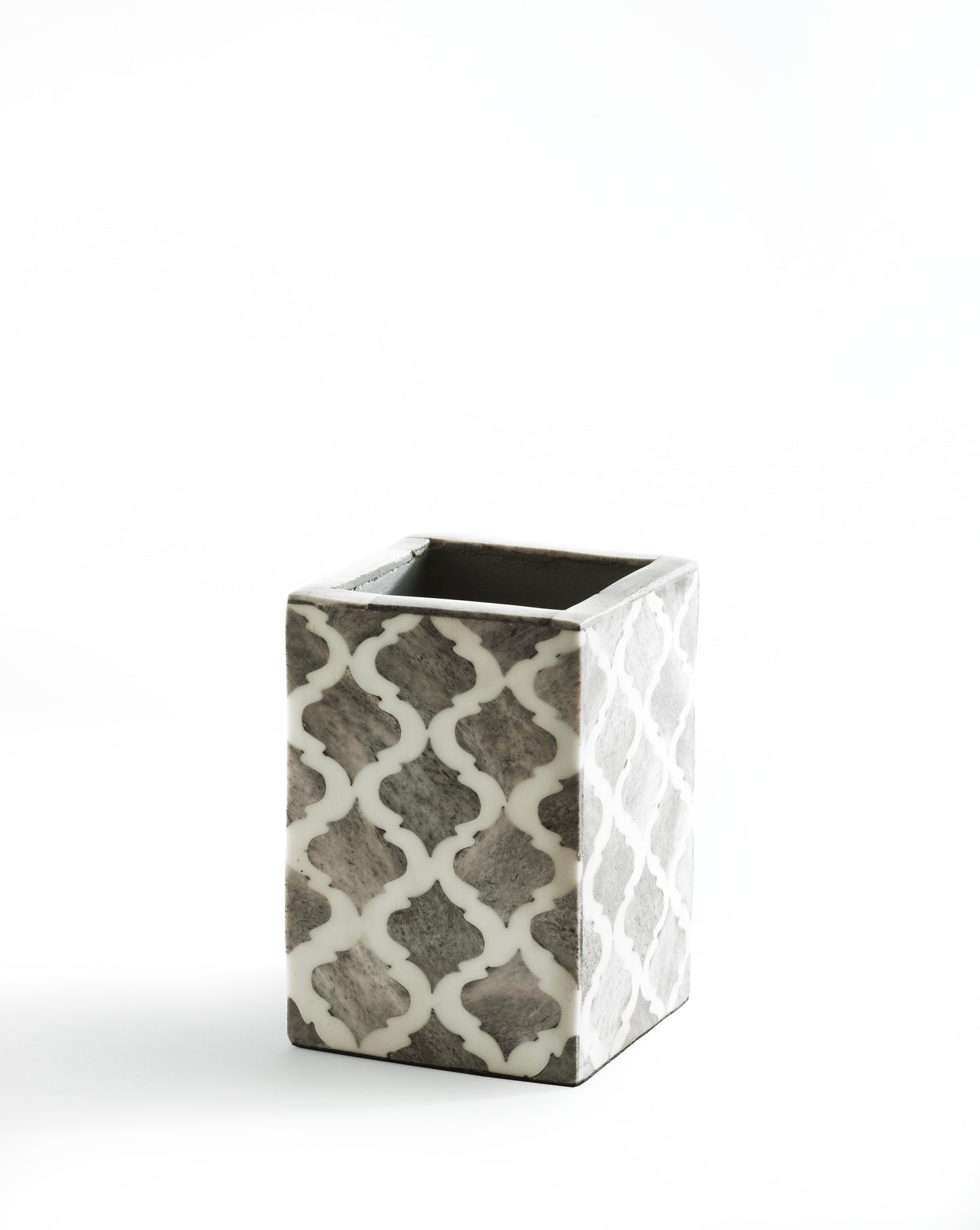 Royal Bath Moroccan Mosaic Styled Tumbler (3.0"L x 3.0"W x 4.3"H)