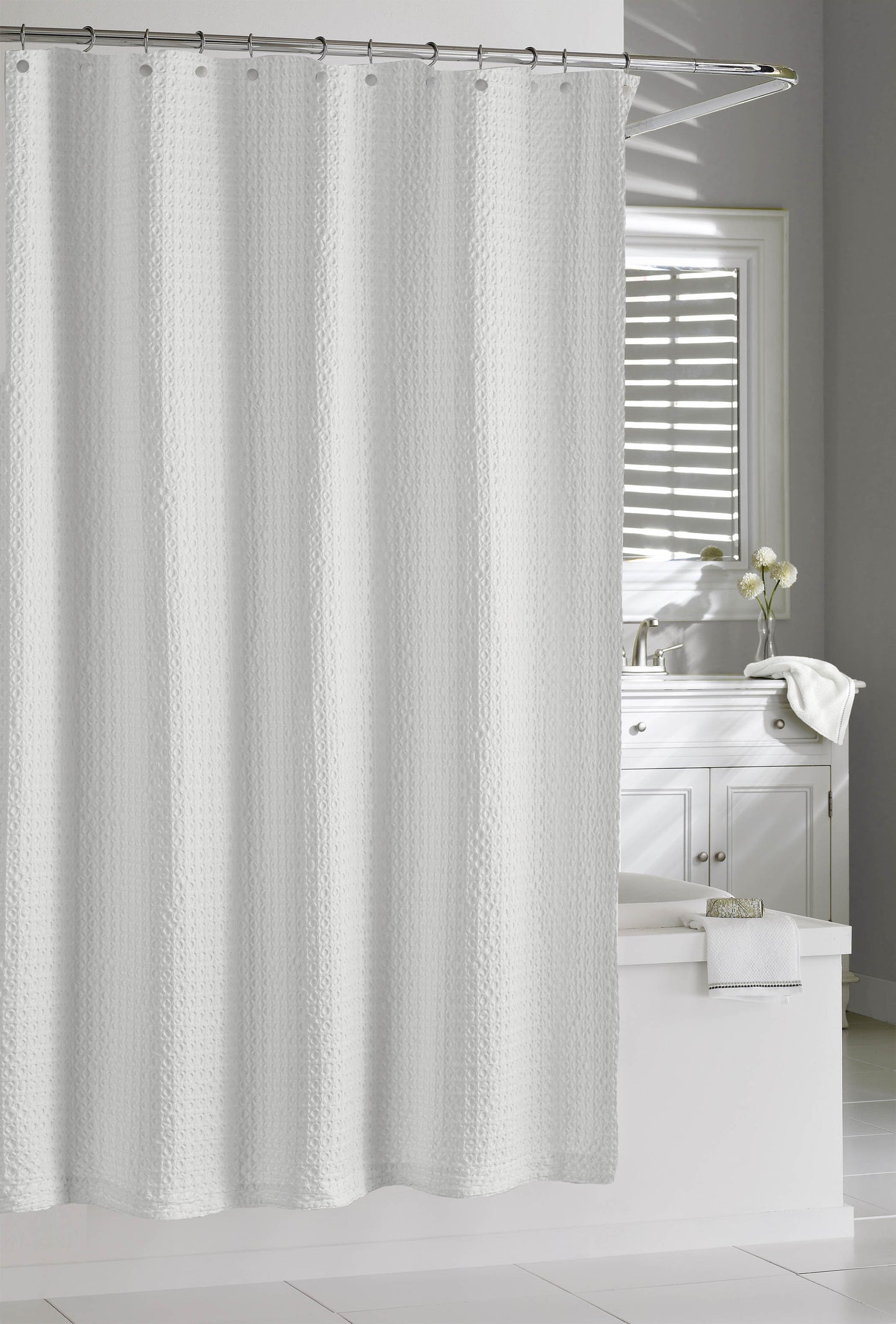 Royal Bath 100% Cotton White Palomitas Shower Curtain (72" x 72")